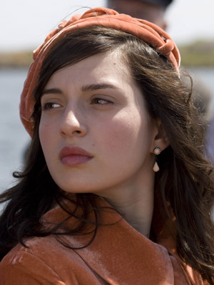 María Valverde; Madrid, İspanya doğumlu María Valverde Rodríguez olarak da bilinen İspanyol oyuncu