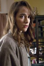 Melanie Scrofano; Melanie Neige Scrofano olarak da bilinen Kanadalı  oyuncu