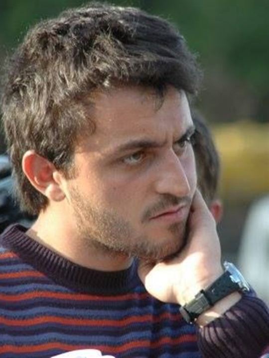 Ahmet Katıksız; Türk yönetmen, senarist