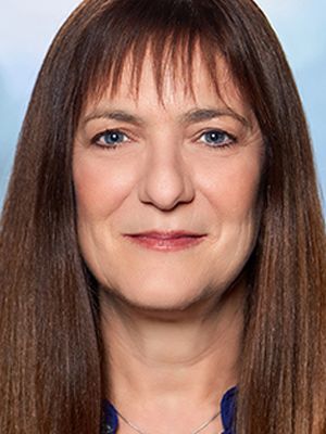 Osnat Shurer; yapımcı, yardımcı yapımcı