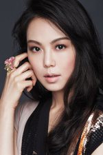 Min-Hee Kim; Kim Min-Hee olarak da bilinen Güney Koreli oyuncu, kostüm tasarımcısı