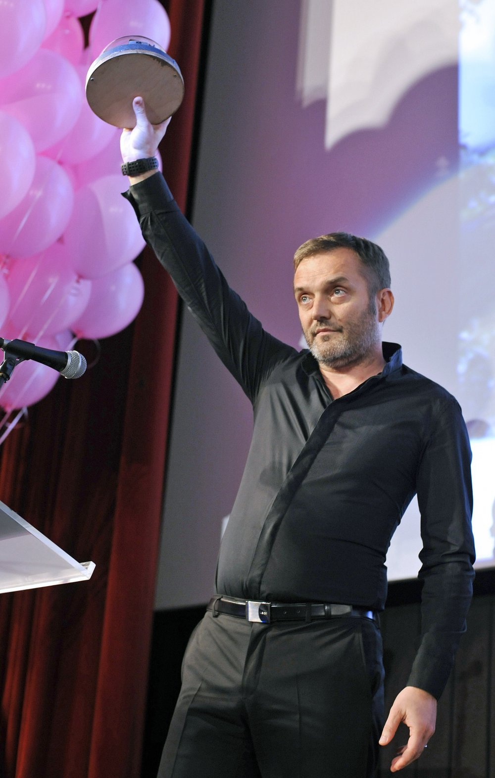 Sinisa Juricic; Zagreb, Hırvatistan doğumlu Hırvat yapımcı, ortak yapımcı