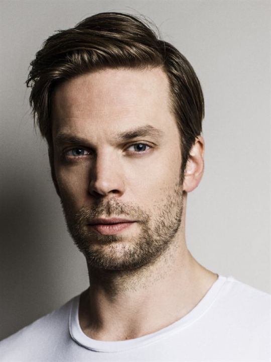 Mikko Nousiainen; Tampere,Finlandiya doğumlu Mikko Olavi Nousiainen olarak da bilinen Fin  oyuncu