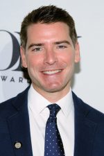 Chad Beguelin; Centralia, Illinois, ABD doğumlu Amerikalı söz yazarı senarist, uygulayıcı yapımcı