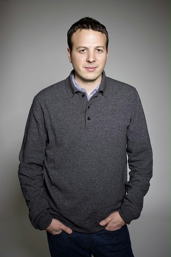 Amat Escalante; Barselona, Katalonya, İspanya doğumlu Amat Escalante Wool olarak da bilinen Meksikalı senarist, yönetmen, yapımcı, kurgucu