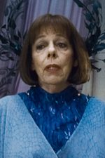 Frances de la Tour; Bovingdon,Hertfordshire,İngiltere doğumlu İngiliz  oyuncu