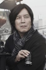 Lee Chang-Dong; Chang dong Lee olarak da bilinen Güney Koreli senarist, yönetmen, yapımcı