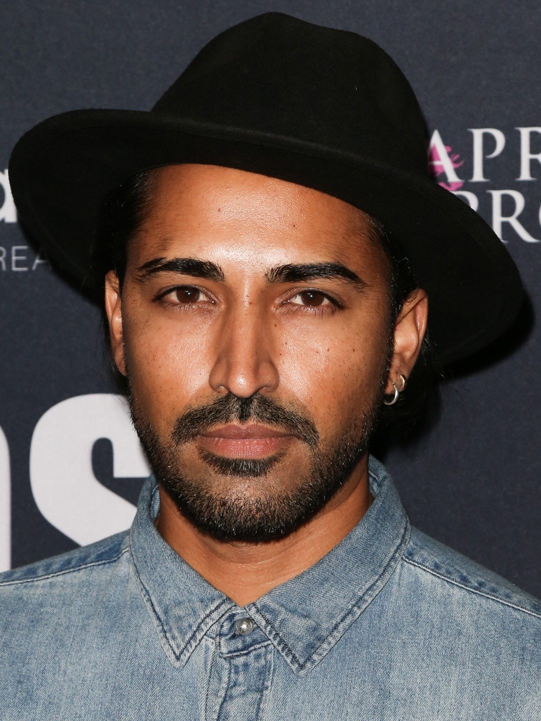 Mahesh Jadu; Carlton, Melbourne, Victoria, Avustralya doğumlu Avustralyalı oyuncu