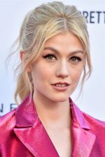 Katherine McNamara; Katherine Grace McNamara olarak da bilinen Amerikalı oyuncu