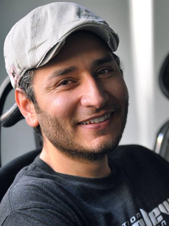 Ufuk Genç; yapımcı, yönetmen
