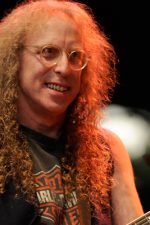 Waddy Wachtel; Robert Wachtel olarak da bilinen Amerikalı besteci