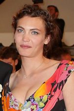 Aomi Muyock; Ticino, İsviçre doğumlu İsviçreli oyuncu