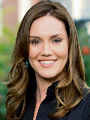 Erinn Hayes; Amerikalı oyuncu