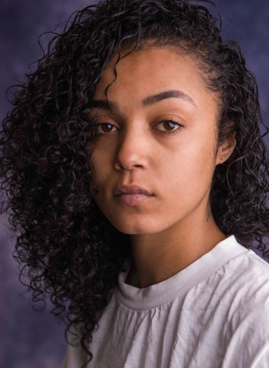 Jasmine Jobson; Londra,İngiltere doğumlu İngiliz  oyuncu