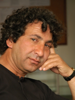 Metin Avdaç; görüntü yönetmeni, hikaye yazarı, yapımcı