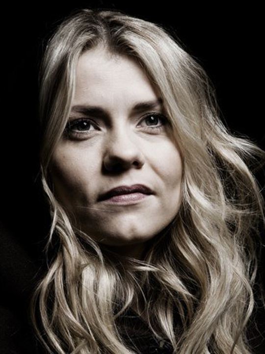 ?órunn Erna Clausen; oyuncu