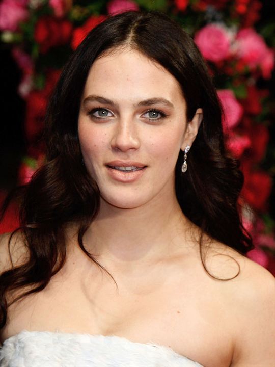 Jessica Brown Findlay; Cookham,Berkshire,İngiltere doğumlu Jessica Rose Brown Findlay olarak da bilinen İngiliz  oyuncu