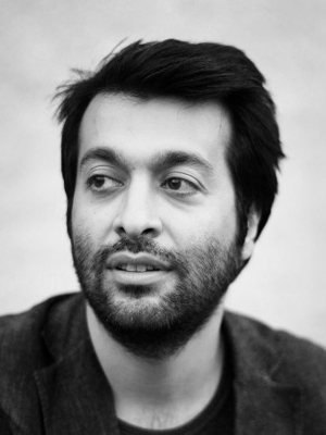 Sina Ataeian Dena; İranlı kurgucu, yapımcı, yönetmen