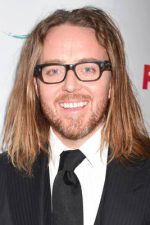 Tim Minchin; İngiliz  oyuncu, yönetmen