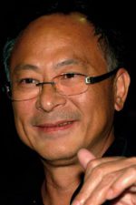 Johnnie To; Johnny To olarak da bilinen Çinli yönetmen, yapımcı, senarist