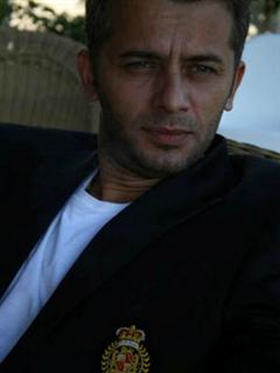 Serhat Yiğit; Türk oyuncu, yapımcı