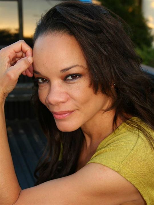 Vivian Fleming-Alvarez; oyuncu