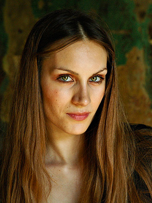 Jelena Gavrilovic; oyuncu