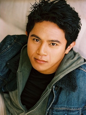 Clifford Banagale; Manila, Filipinler doğumlu Filipinli oyuncu