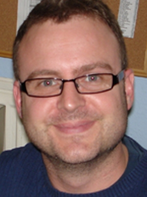Steve Baker; senarist, yönetmen