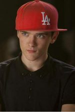 George Sampson; Warrington,Cheshire,İngiltere doğumlu İngiliz oyuncu