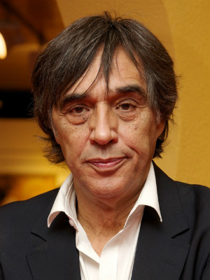 Agustín Díaz Yanes; İspanyol senarist, yönetmen, 2. yönetmen yardımcısı