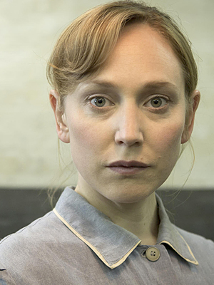 Hattie Morahan; Lambeth,Londra,İngiltere doğumlu İngiliz  oyuncu