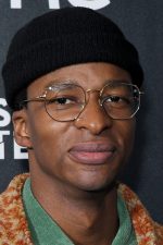 Simon Manyonda; West Norwood,Londra,İngiltere doğumlu İngiliz  oyuncu