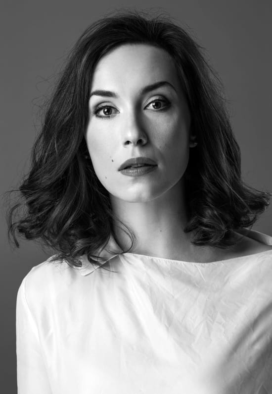 Iva Mihalic; Zagreb, Hırvatistan doğumlu Hırvat oyuncu