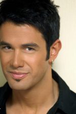 Keremcem Dürük; Milas, Muğla, Türkiye doğumlu Keremcem olarak da bilinen Türk oyuncu