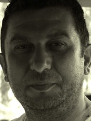Burak Donay; Türk yapımcı, yönetmen, senarist