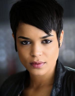 Elizabeth Faith Ludlow; Elizabeth Ludlow olarak da bilinen Amerikalı oyuncu