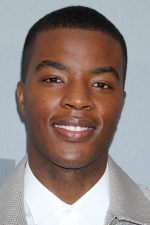 Daniel Ezra; Birmingham,Batı Midlands,İngiltere doğumlu İngiliz  oyuncu