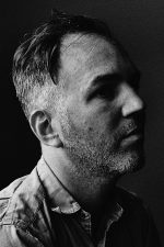 Walter Martin; Washington, DC, ABD doğumlu Amerikalı söz yazarı, tema müziği sanatçısı müzisyen