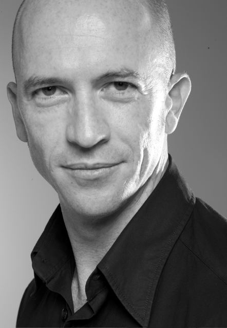 Gary Eck; Avustralyalı ortak yönetmen, senarist