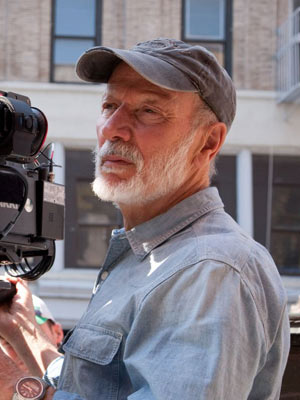 Chris Menges; Kington,Herefordshire,İngiltere doğumlu İngiliz  görüntü yönetmeni, kamera operatörü, yönetmen