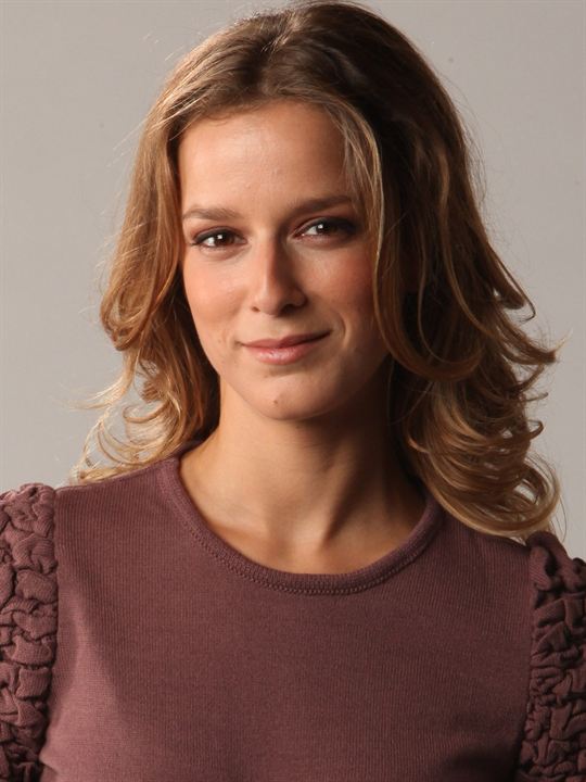 Margarida Vila-Nova; Lizbon, Portekiz doğumlu Portekizli oyuncu