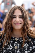 Izïa Higelin; Fransız oyuncu