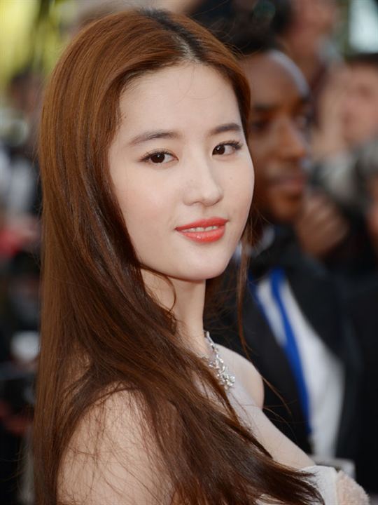 Yifei Liu; Liu Xi meizi olarak da bilinen Çinli oyuncu