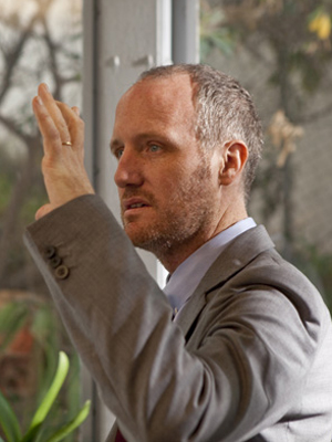 Mike Mills; Amerikalı senarist, yönetmen, besteci