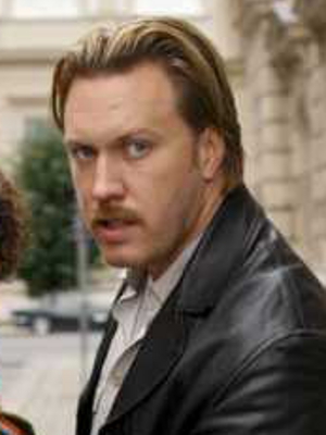 Nicholas Ofczarek; Viyana , Avusturya doğumlu Avusturyalı oyuncu