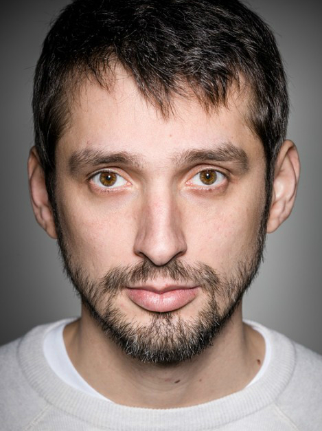 Mircea Postelnicu; Rumen oyuncu