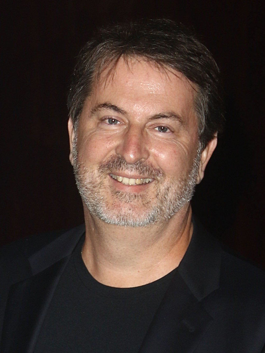 David Wolstencroft; Honolulu,Hawaii,ABD doğumlu İngiliz  senarist, yaratıcı, idari yapımcı