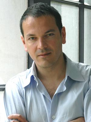 Jean-Stéphane Bron; İsviçreli senaryoya katkı, orijinal karakterleri yaratan, yazar
