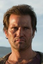 Langley Kirkwood; Bromley,Londra,İngiltere doğumlu İngiliz  oyuncu